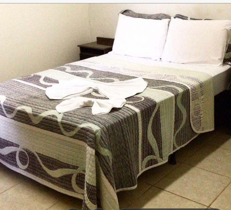 Hotel Santos Campina Verde Bagian luar foto