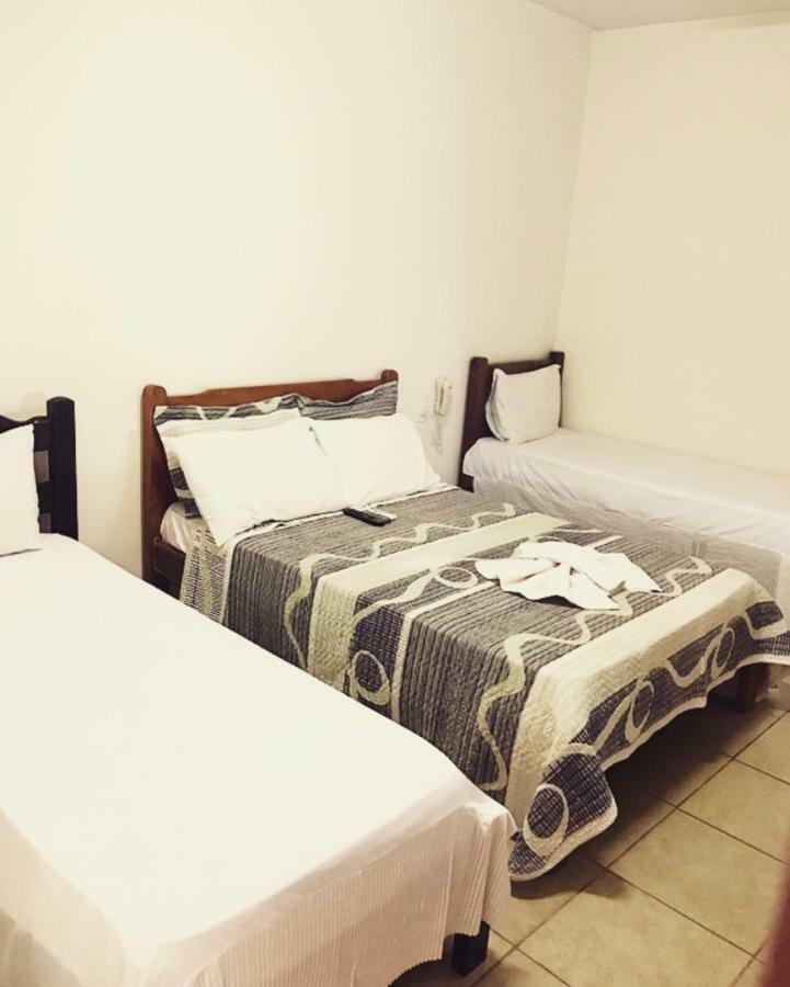 Hotel Santos Campina Verde Bagian luar foto